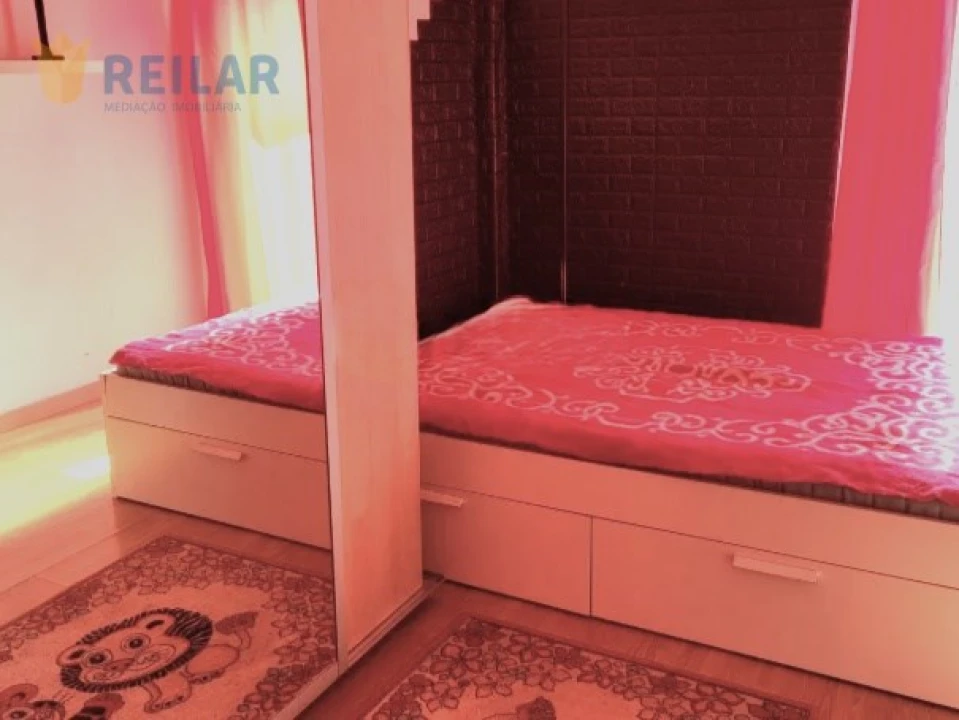 Apartamento T1 para Venda em Parque das Nações Foto 4