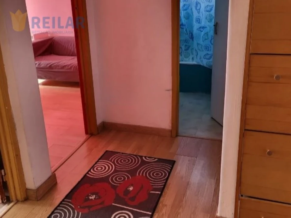 Apartamento T1 para Venda em Parque das Nações Foto 8