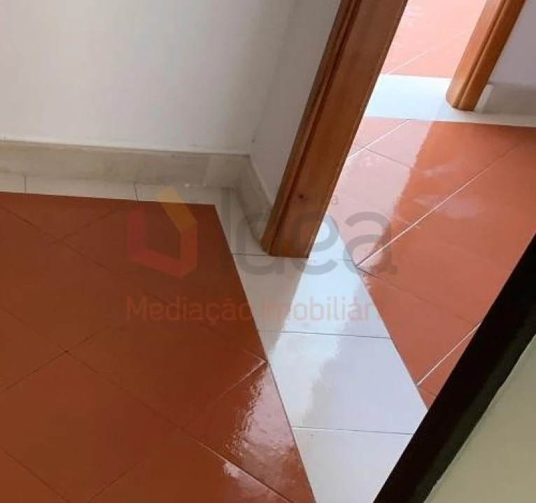 Apartamento T3 para Venda em Santa Maria do Castelo e Santiago e Santa Susana Foto 6