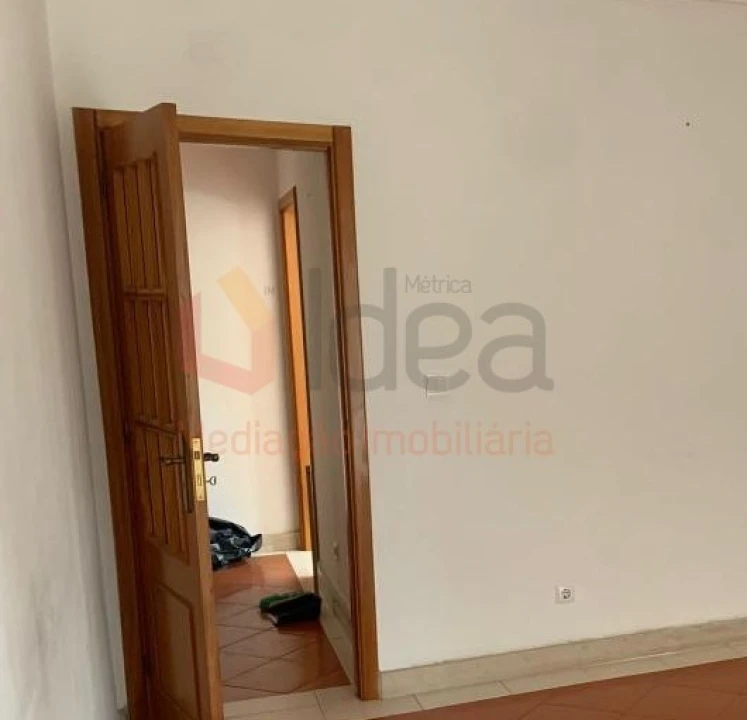 Apartamento T3 para Venda em Santa Maria do Castelo e Santiago e Santa Susana Foto 13