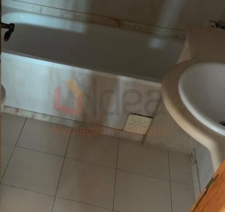 Apartamento T3 para Venda em Santa Maria do Castelo e Santiago e Santa Susana Foto 16