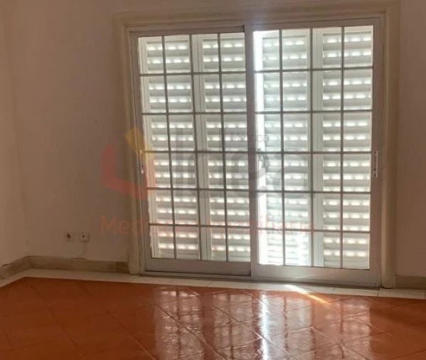 Apartamento T3 para Venda em Santa Maria do Castelo e Santiago e Santa Susana Foto 12