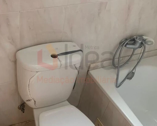 Apartamento T3 para Venda em Santa Maria do Castelo e Santiago e Santa Susana Foto 15