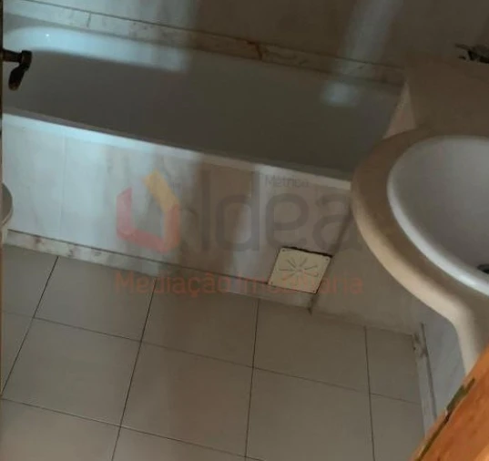 Apartamento T3 para Venda em Santa Maria do Castelo e Santiago e Santa Susana Foto 16