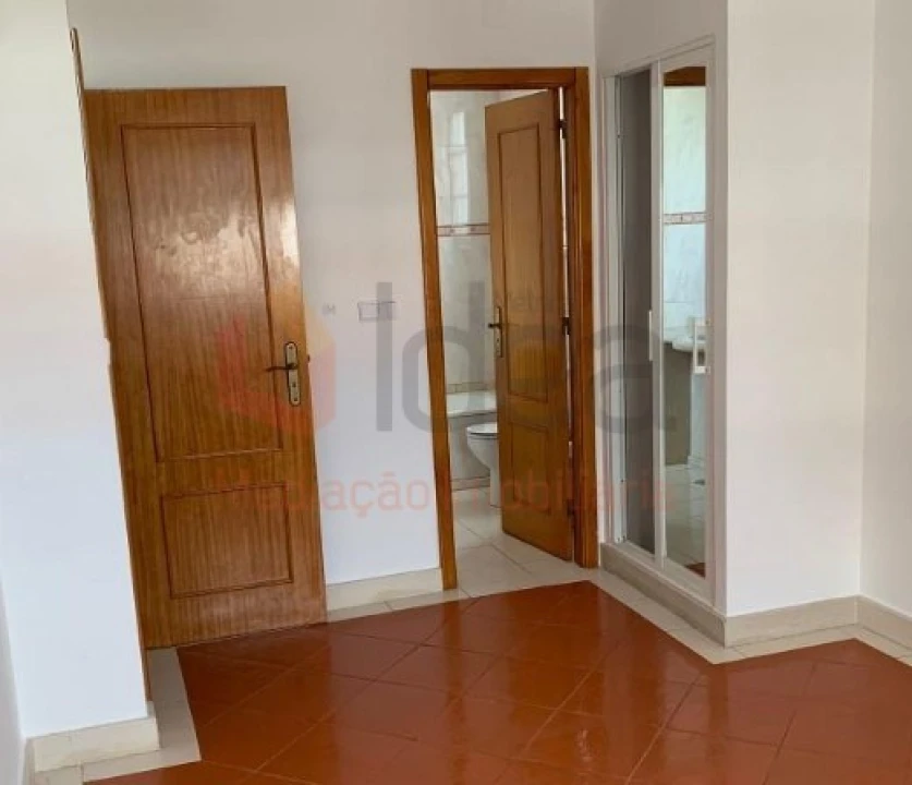 Apartamento T3 para Venda em Santa Maria do Castelo e Santiago e Santa Susana Foto 10