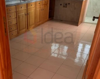 Apartamento T3 para Venda em Santa Maria do Castelo e Santiago e Santa Susana