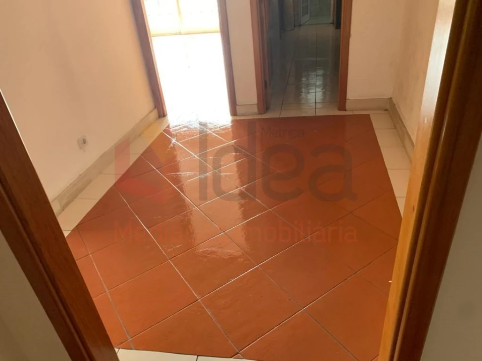 Apartamento T3 para Venda em Santa Maria do Castelo e Santiago e Santa Susana Foto 5
