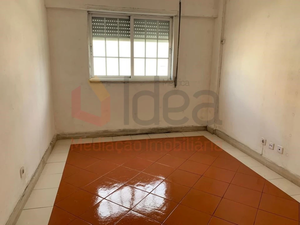 Apartamento T3 para Venda em Santa Maria do Castelo e Santiago e Santa Susana Foto 9
