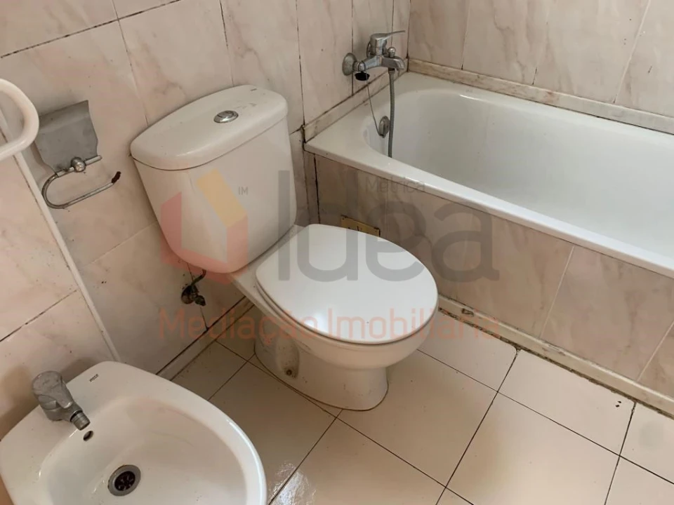 Apartamento T3 para Venda em Santa Maria do Castelo e Santiago e Santa Susana Foto 17