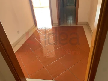 Apartamento T3 para Venda em Santa Maria do Castelo e Santiago e Santa Susana