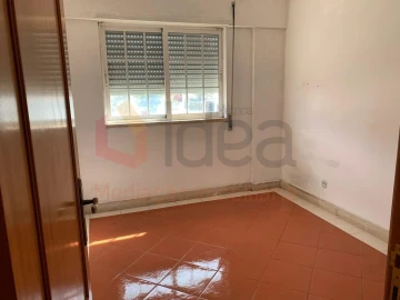 Apartamento T3 para Venda em Santa Maria do Castelo e Santiago e Santa Susana