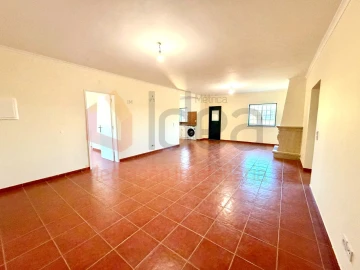 Moradia T3 para Venda em Glória do Ribatejo e Granho