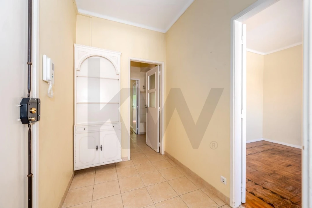 Apartamento T2 para Venda em Lumiar Foto 1