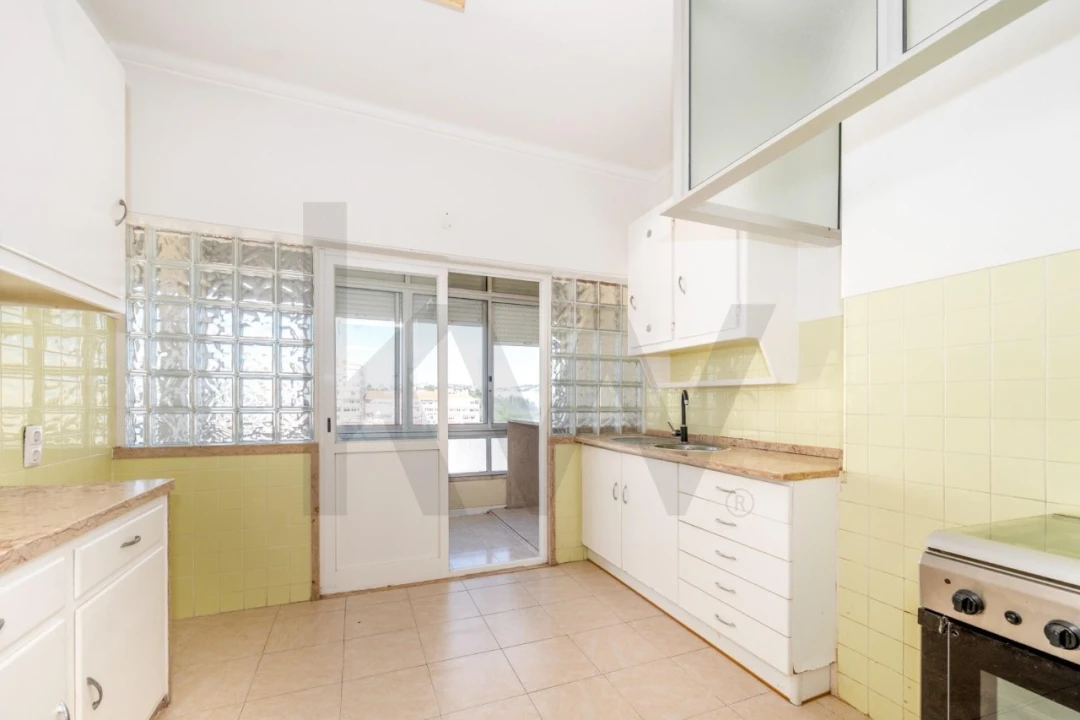 Apartamento T2 para Venda em Lumiar Foto 11