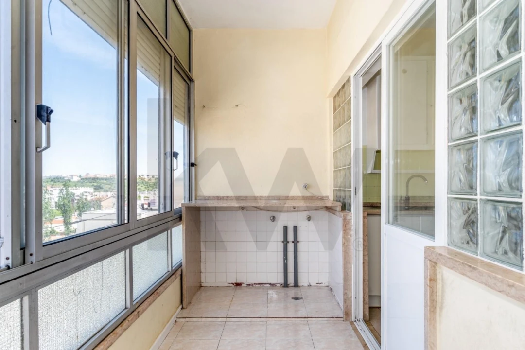 Apartamento T2 para Venda em Lumiar Foto 13