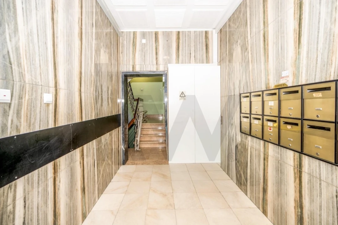 Apartamento T2 para Venda em Lumiar Foto 32