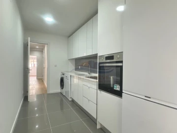 Apartamento T1 para Venda em Águas Livres