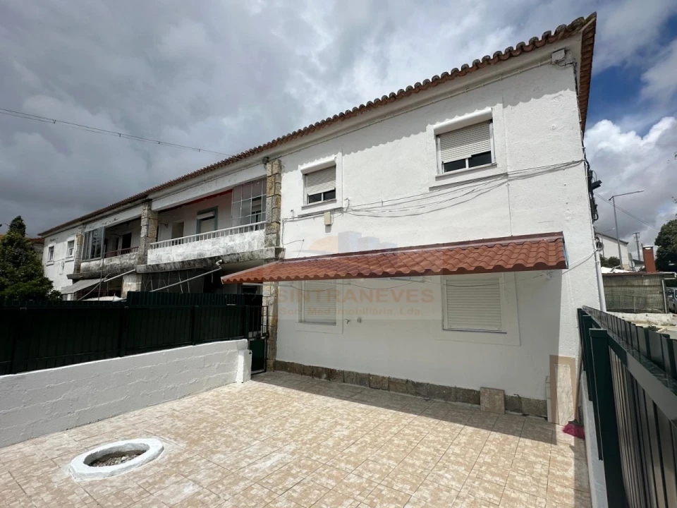 Apartamento T2 para Venda em Pontinha e Famões Foto 22