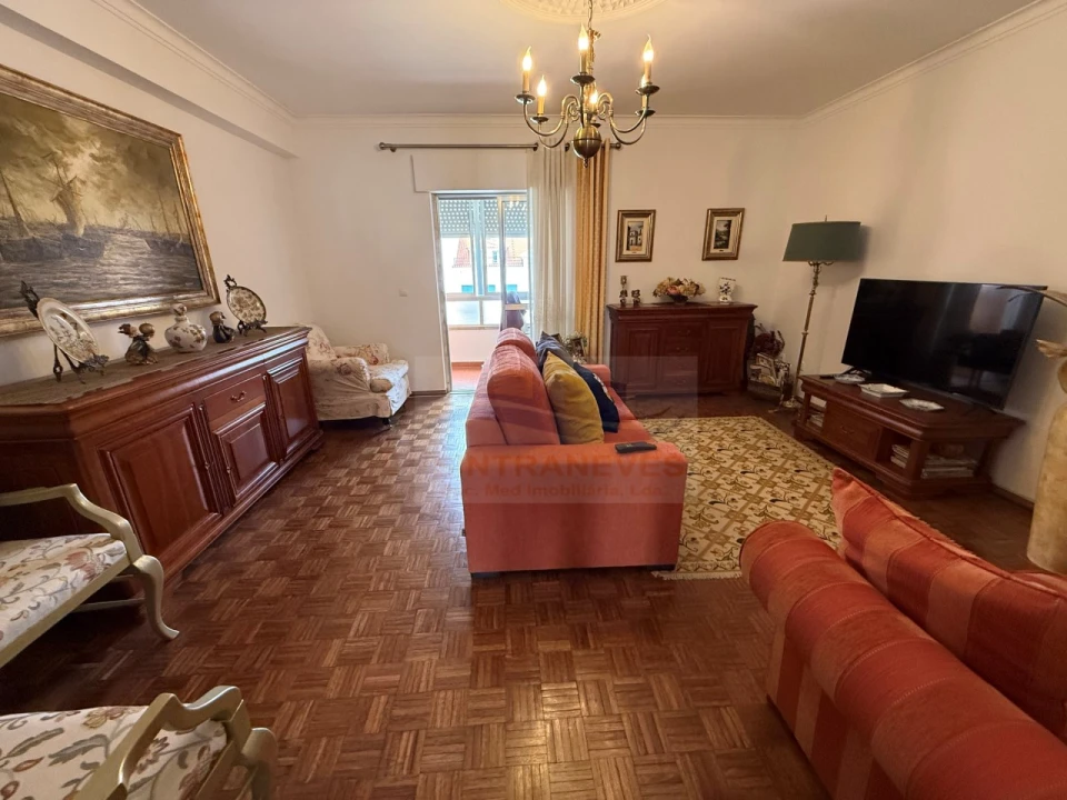 Apartamento T3 para Venda em Águas Livres Foto 2