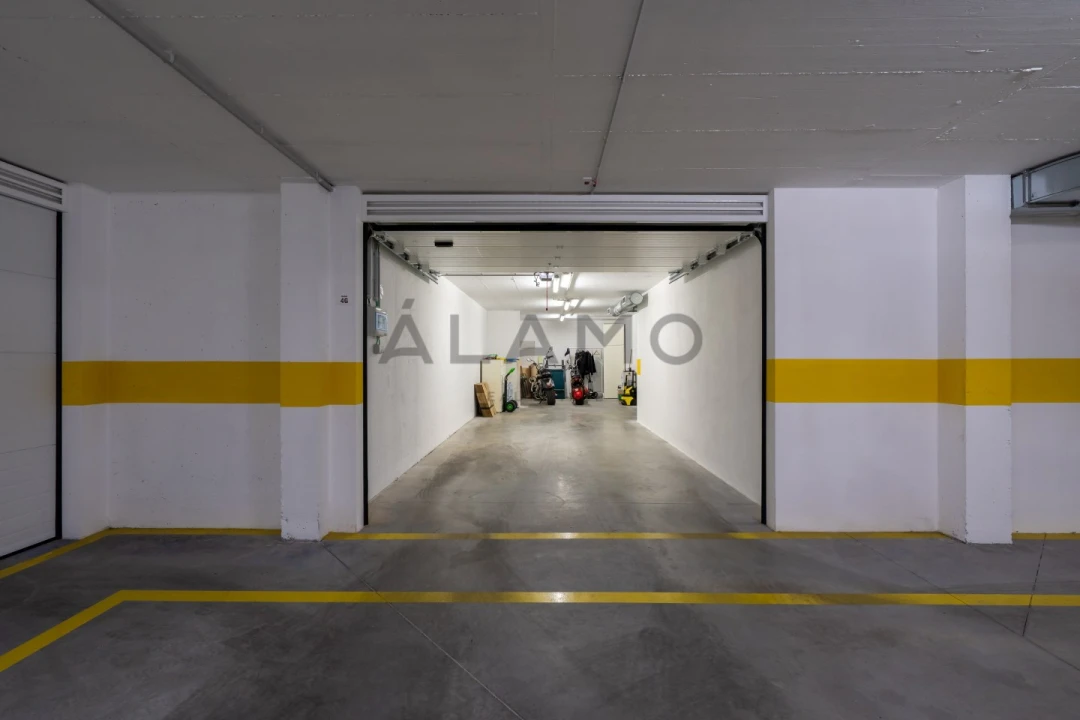 Apartamento T2 para Venda em Quarteira Foto 31