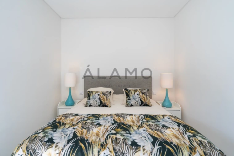 Apartamento T2 para Venda em Quarteira Foto 17