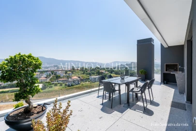 Apartamento T3 para Venda em Ferreiros e Gondizalves