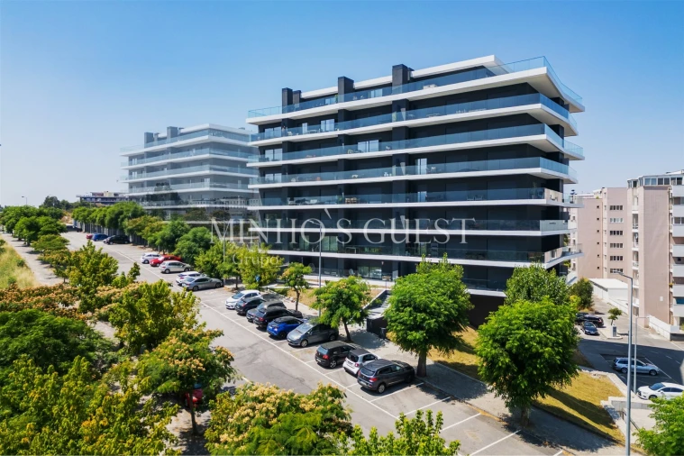 Apartamento T3 para Venda em Ferreiros e Gondizalves Foto 3
