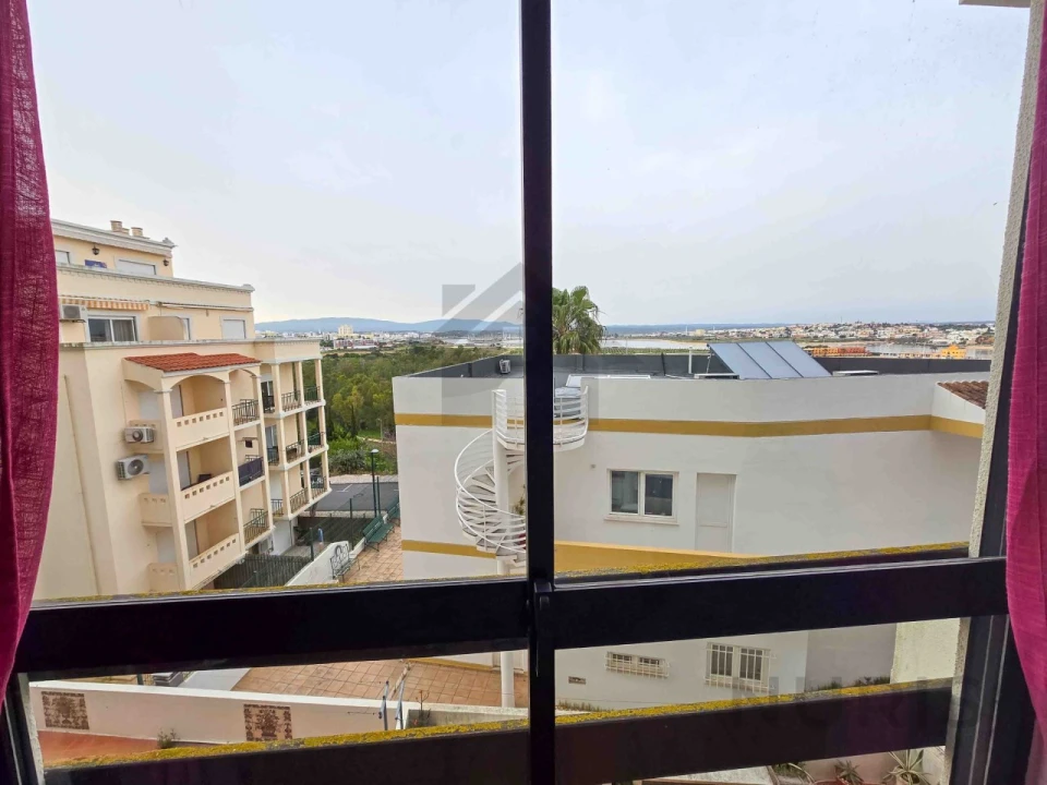 Apartamento T1 para Arrendamento em Portimão Foto 11