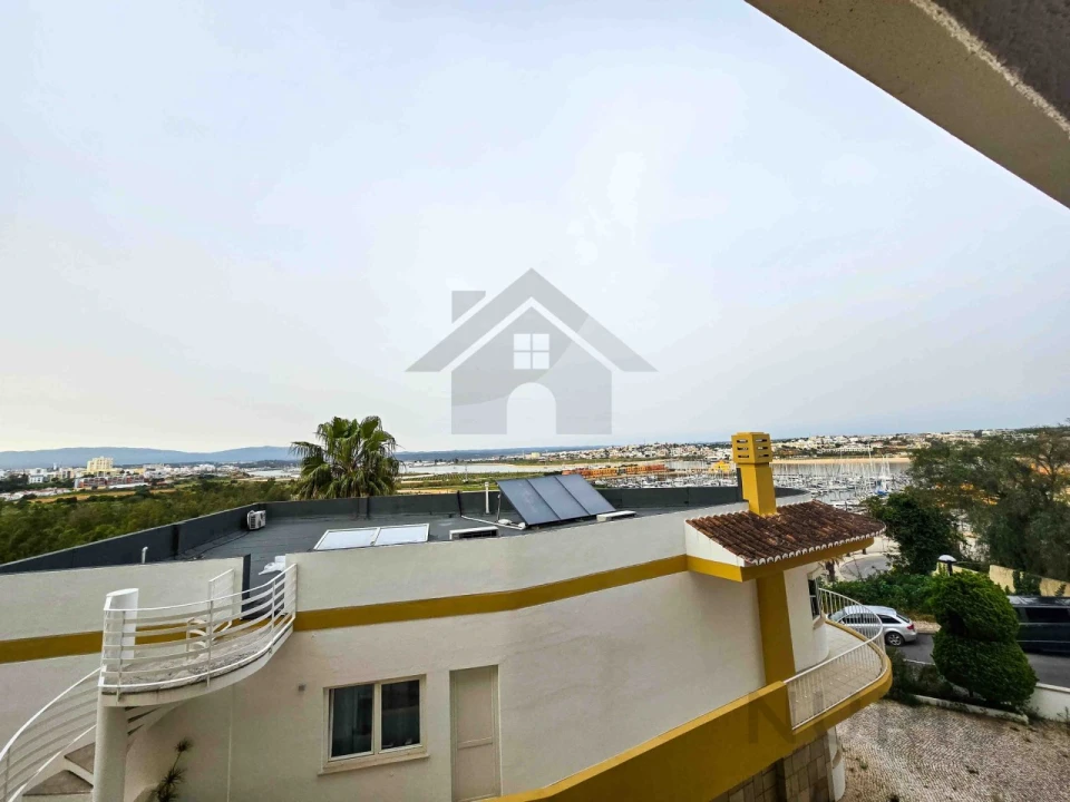 Apartamento T1 para Arrendamento em Portimão Foto 6