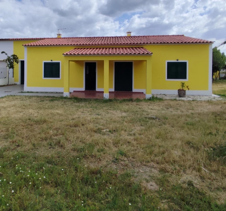 Moradia T3 para Venda em Glória do Ribatejo e Granho Foto 1