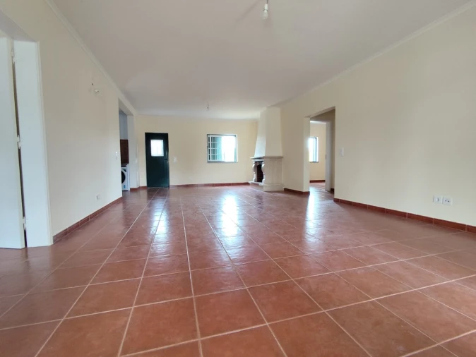 Moradia T3 para Venda em Glória do Ribatejo e Granho Foto 3