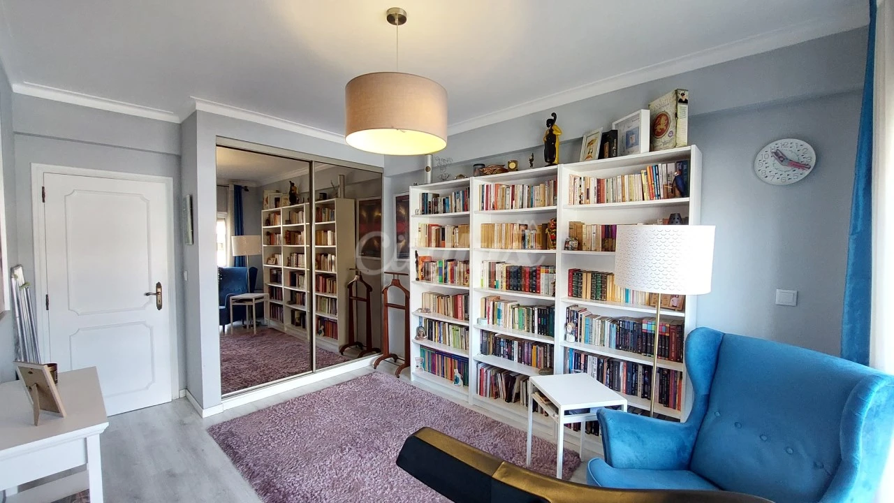 Apartamento T3 para Venda em Carnaxide e Queijas Foto 12