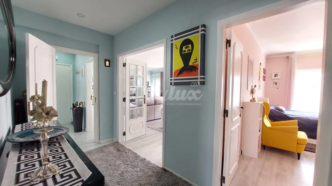 Apartamento T3 para Venda em Carnaxide e Queijas Foto 23