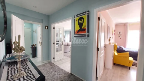Apartamento T3 para Venda em Carnaxide e Queijas