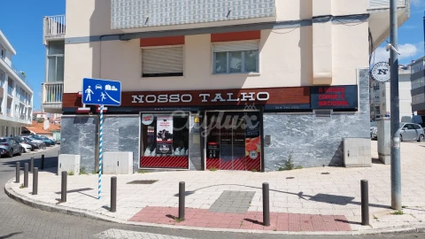 Apartamento T3 para Venda em Carnaxide e Queijas