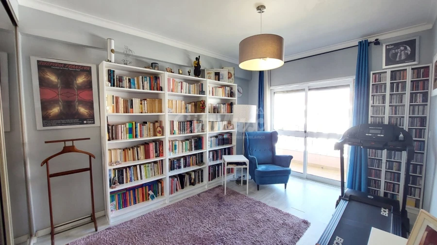Apartamento T3 para Venda em Carnaxide e Queijas Foto 13