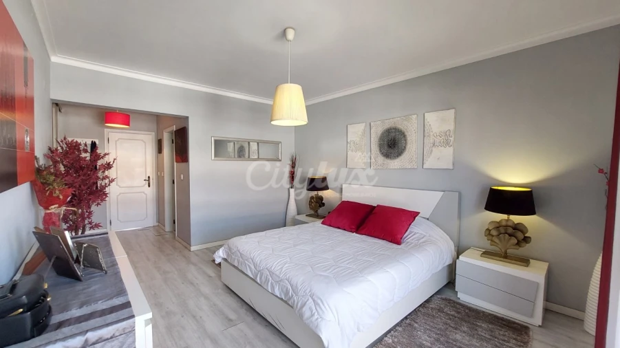 Apartamento T3 para Venda em Carnaxide e Queijas Foto 19
