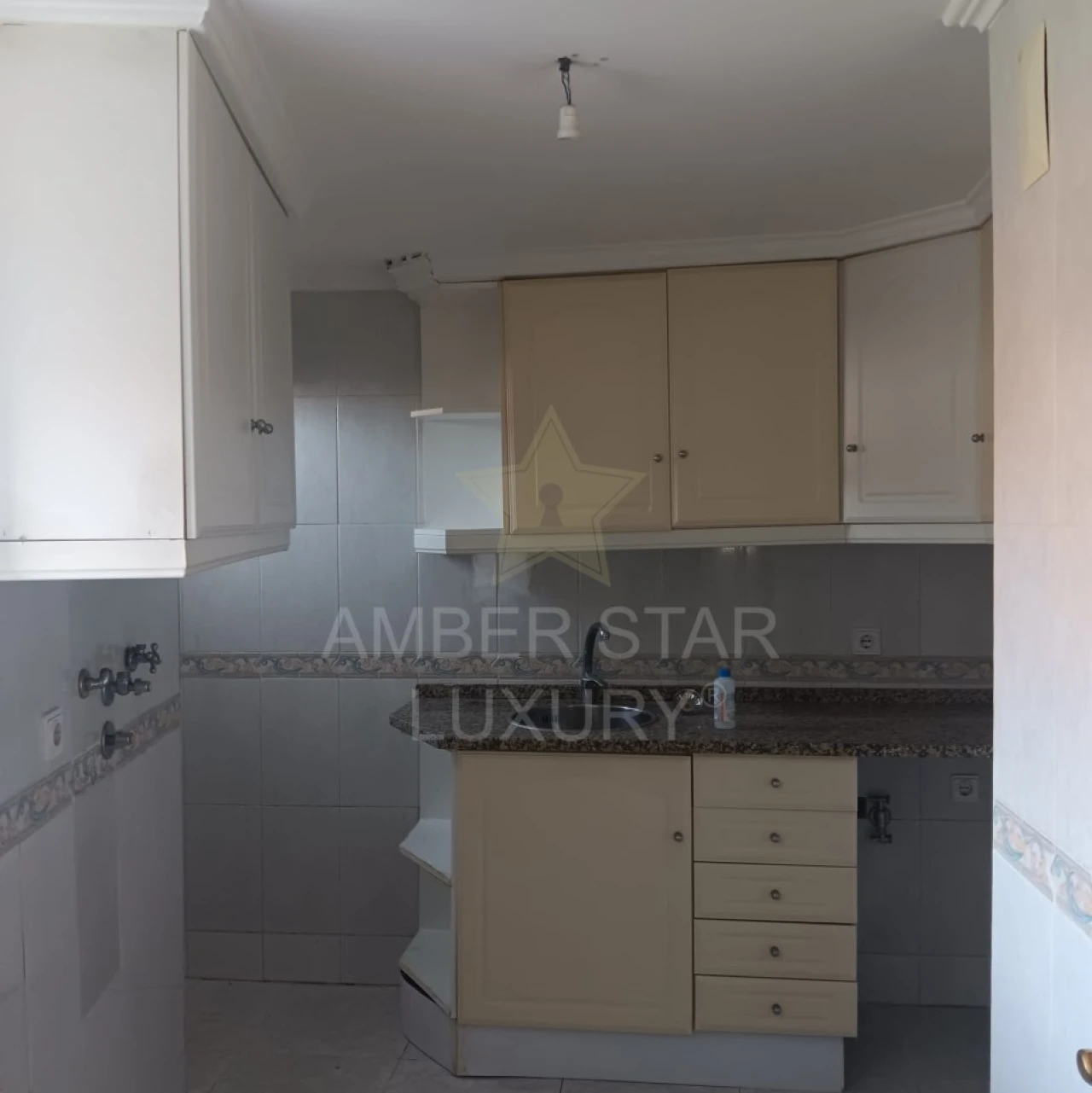 Apartamento T2 para Venda em São Vicente Foto 3