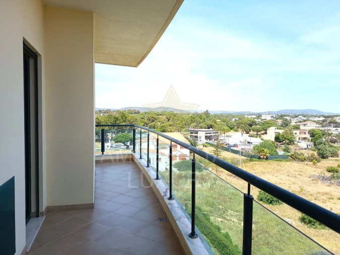 Apartamento T3 para Venda em Quarteira Foto 2
