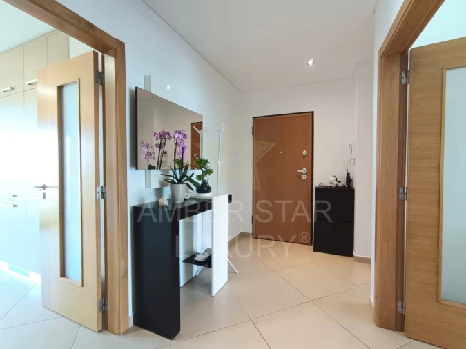Apartamento T3 para Venda em Quarteira Foto 3