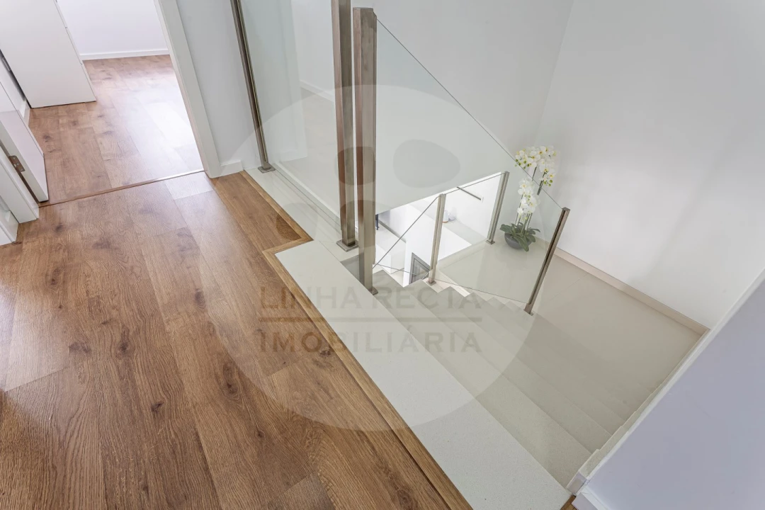 Moradia T4 para Venda em Amora Foto 32