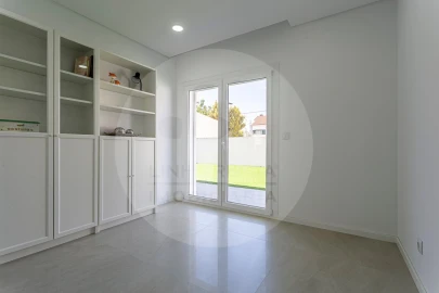 Moradia T4 para Venda em Amora