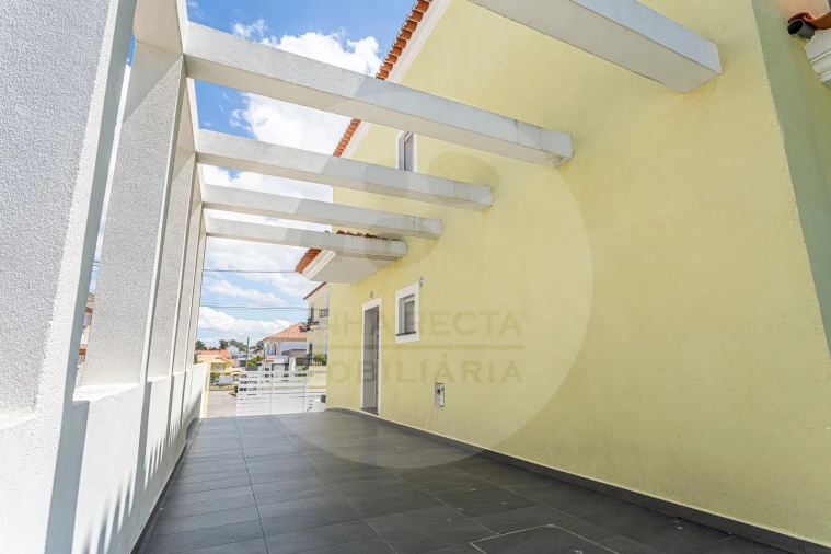 Moradia T4 para Venda em Amora Foto 45