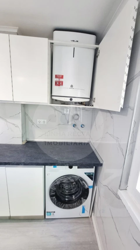 Apartamento T3 para Venda em Laranjeiro e Feijó