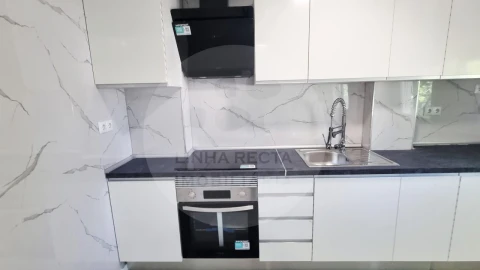Apartamento T3 para Venda em Laranjeiro e Feijó