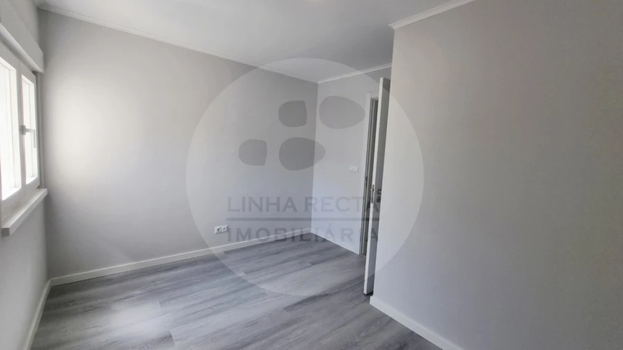Apartamento T3 para Venda em Laranjeiro e Feijó Foto 7