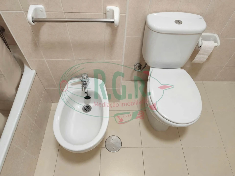 Apartamento T1 para Venda em Rio Tinto Foto 8