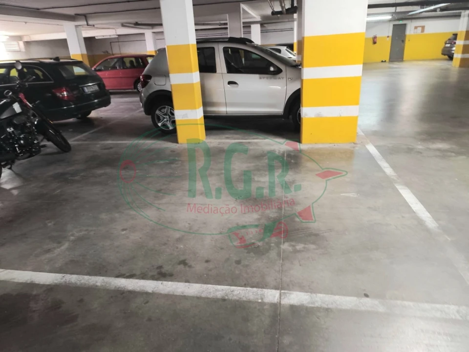 Apartamento T1 para Venda em Rio Tinto Foto 10