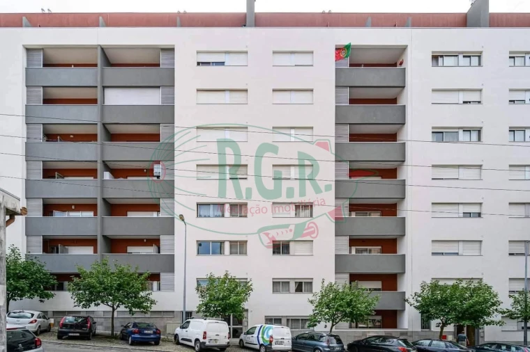 Apartamento T1 para Venda em Rio Tinto Foto 11