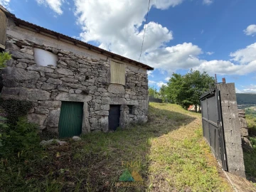 Moradia T1 para Venda em Eiras e Mei